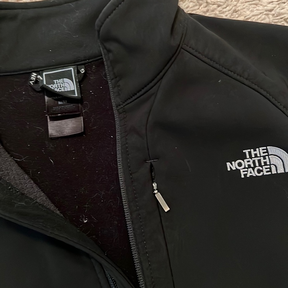 Black light weight north face jacket